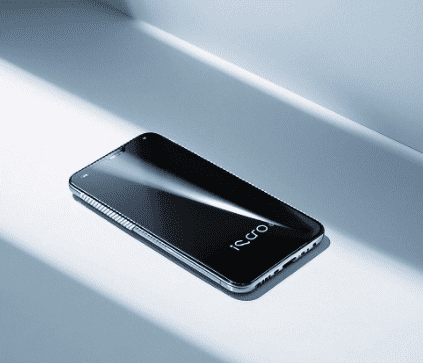 iQOO Neo10 系列：“双芯战神” 闪耀登场